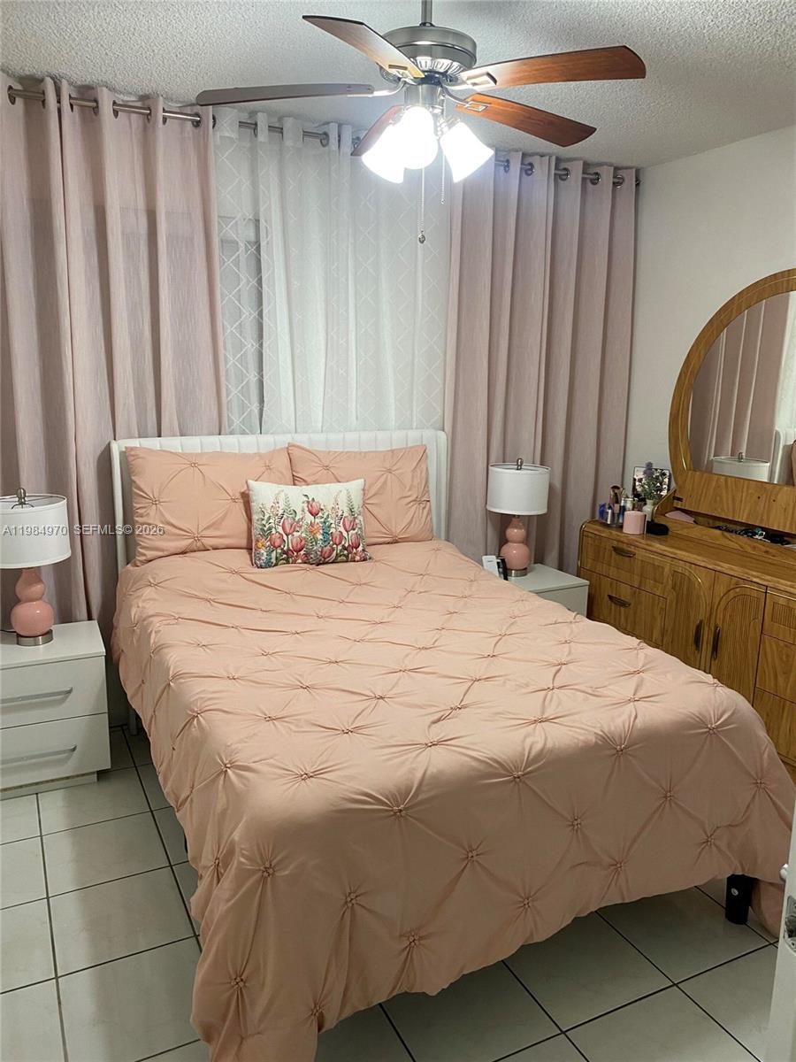 CASTILLIAN CLUB CONDO - Residential