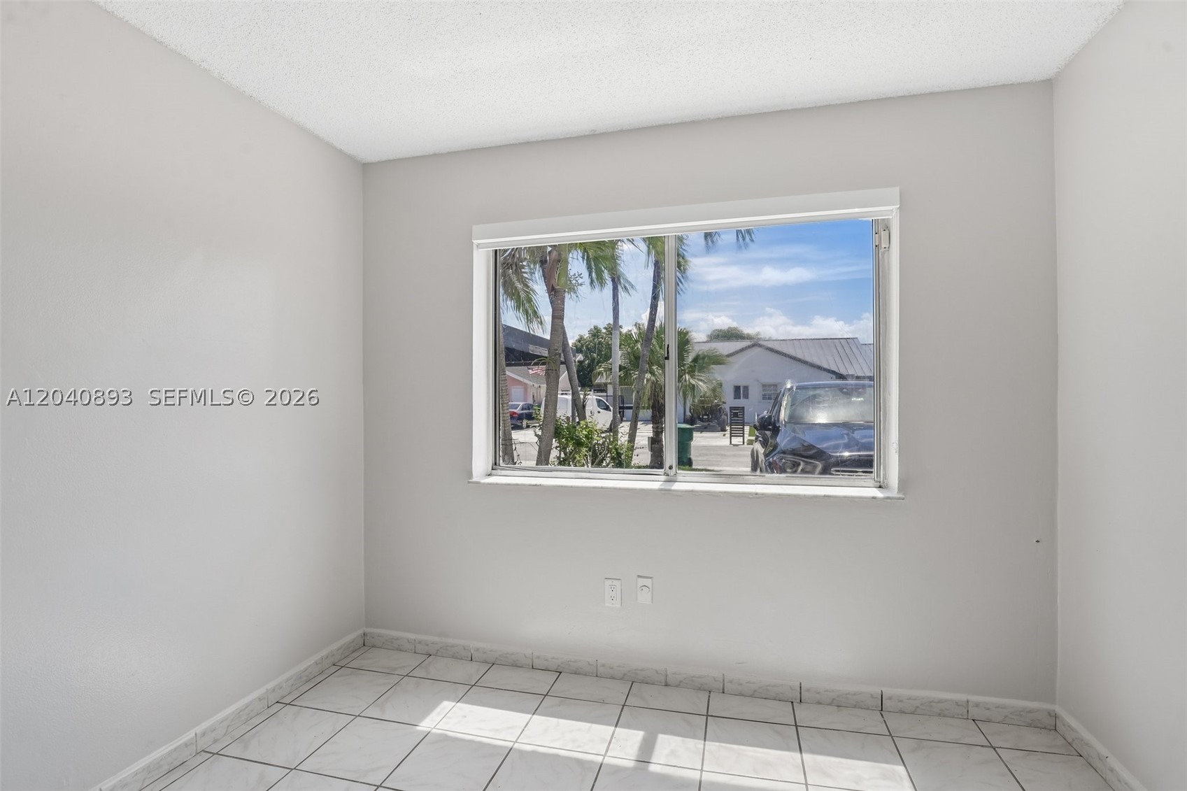 LORMAR I - Residential