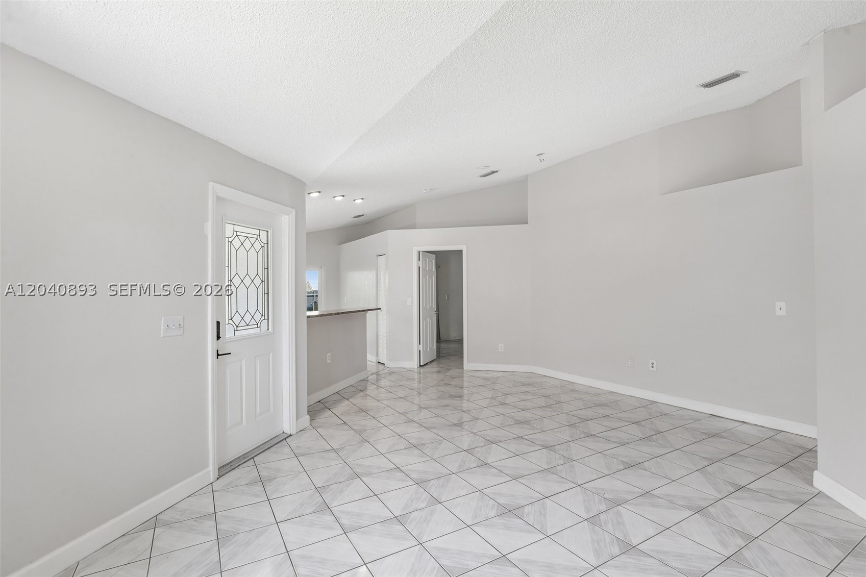 LORMAR I - Residential