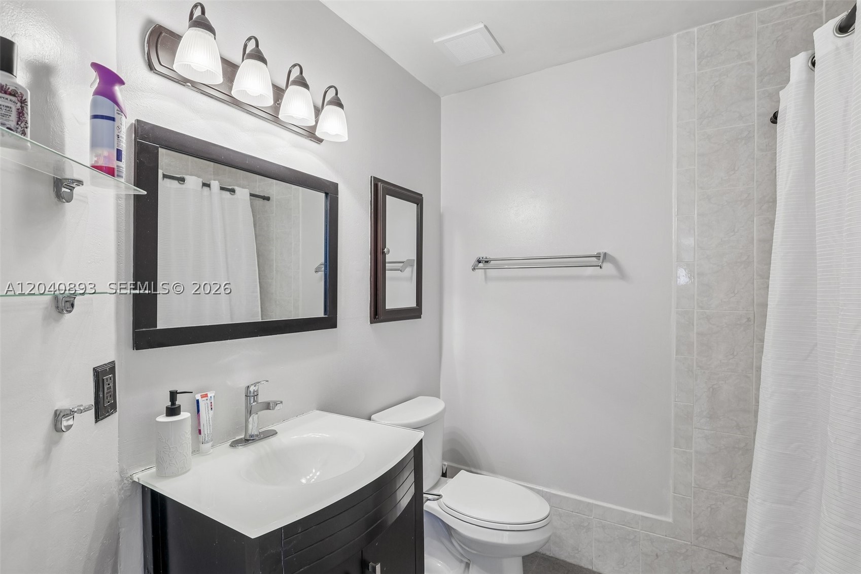 LORMAR I - Residential