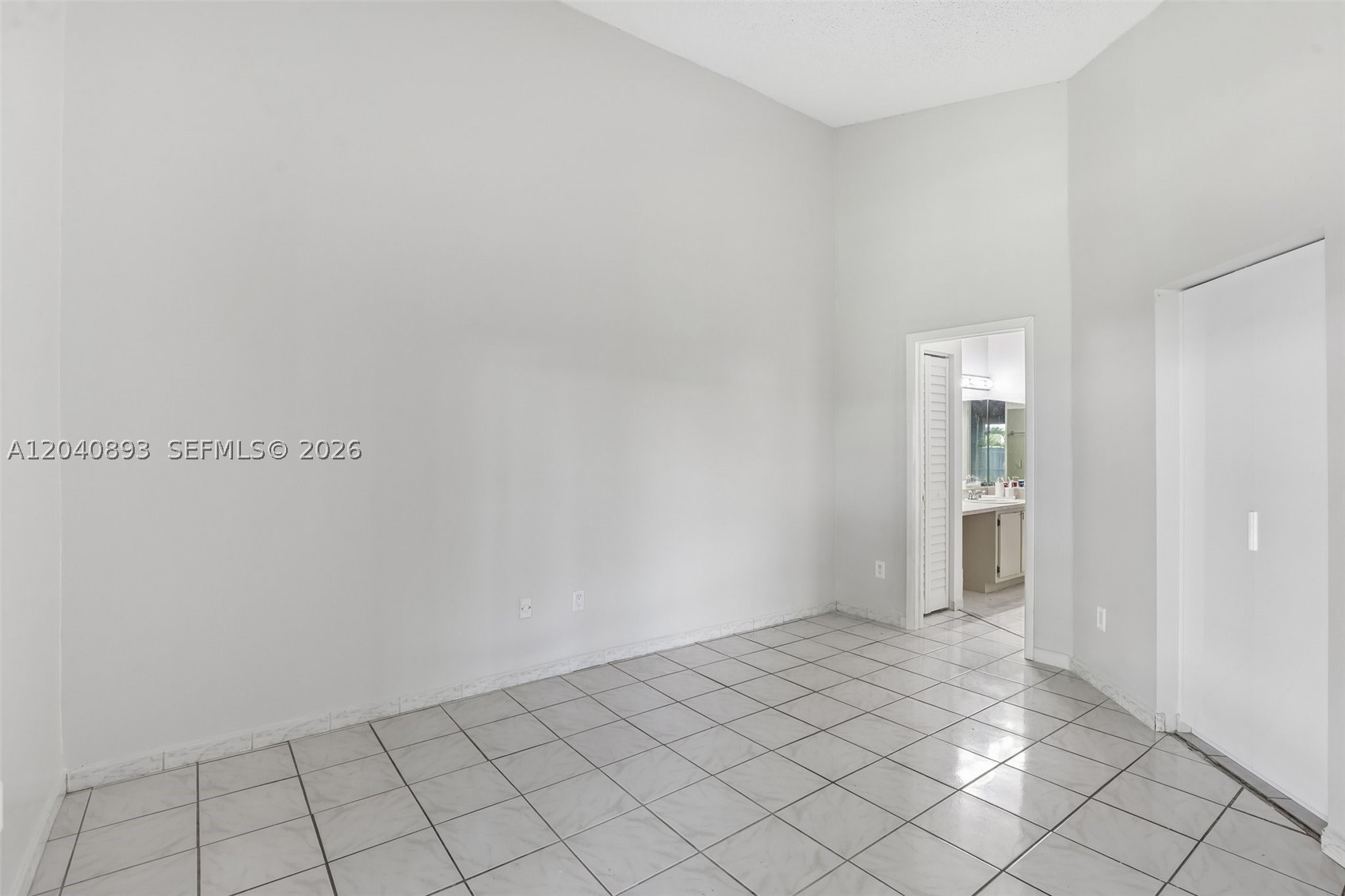 LORMAR I - Residential