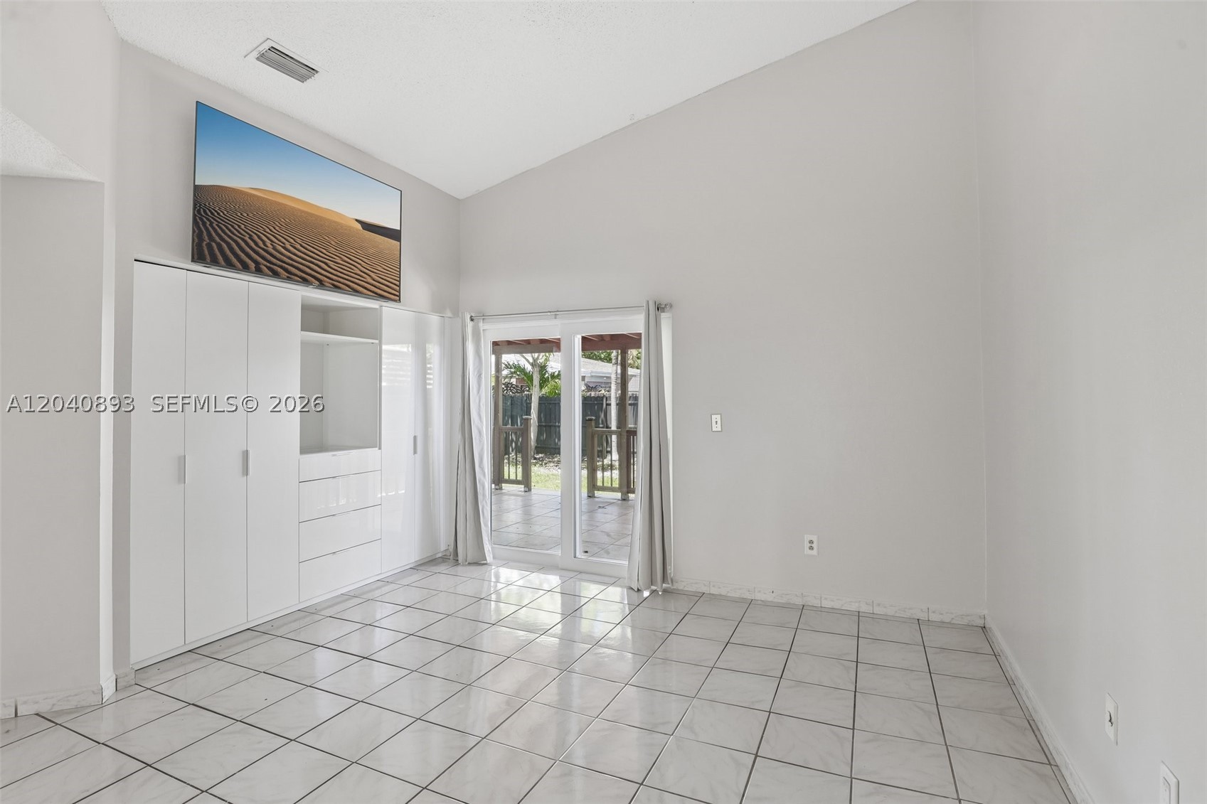LORMAR I - Residential