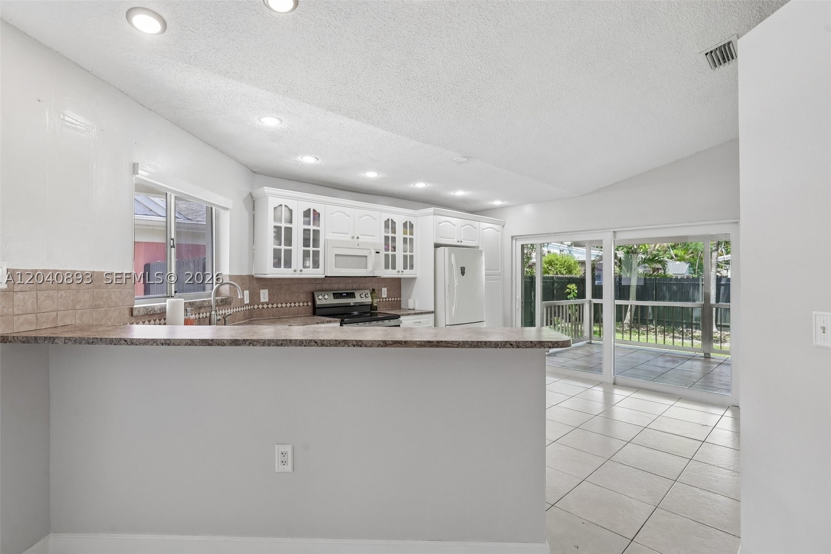 LORMAR I - Residential