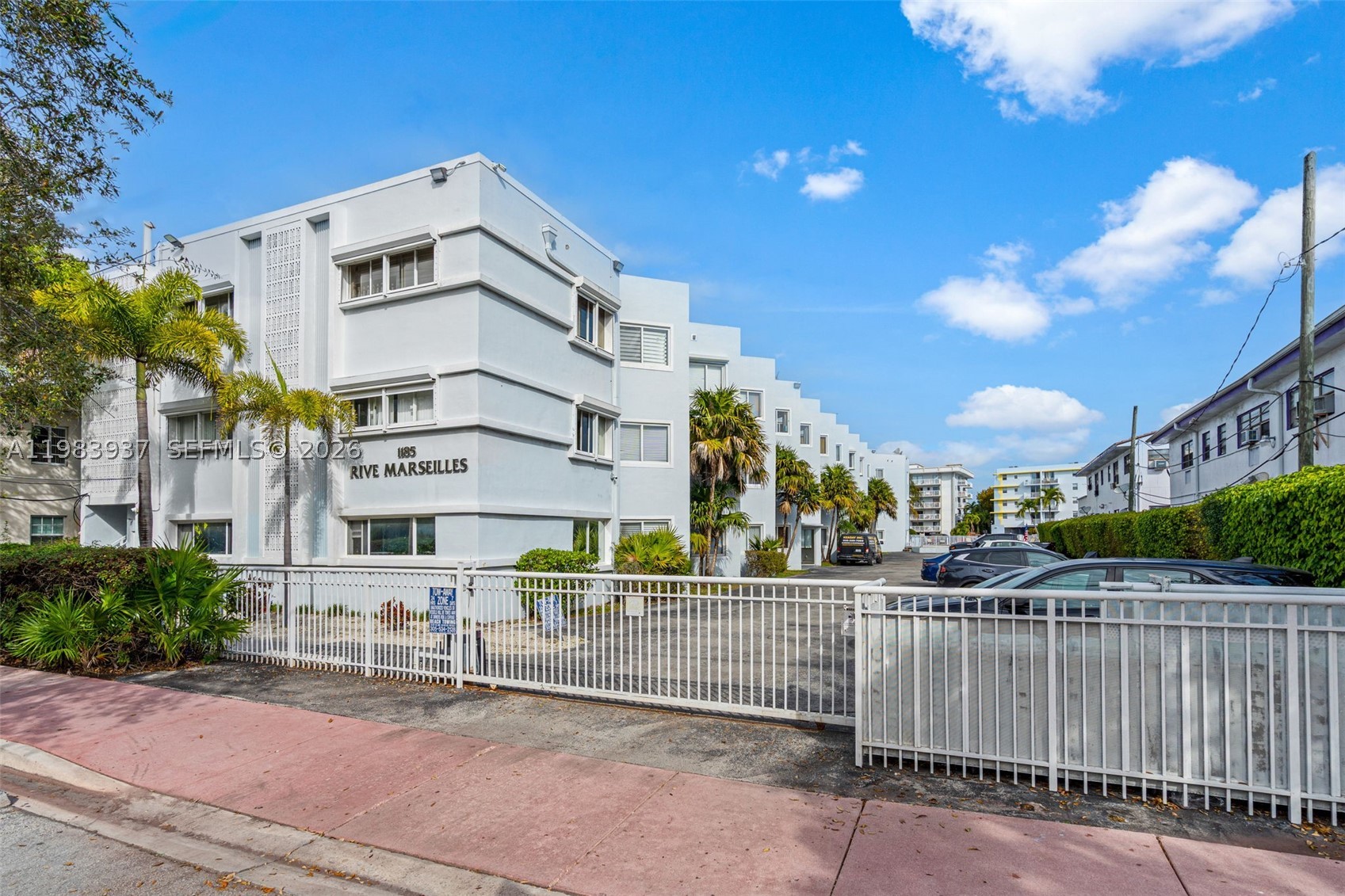 RIVE MARSEILLES CONDO - Residential