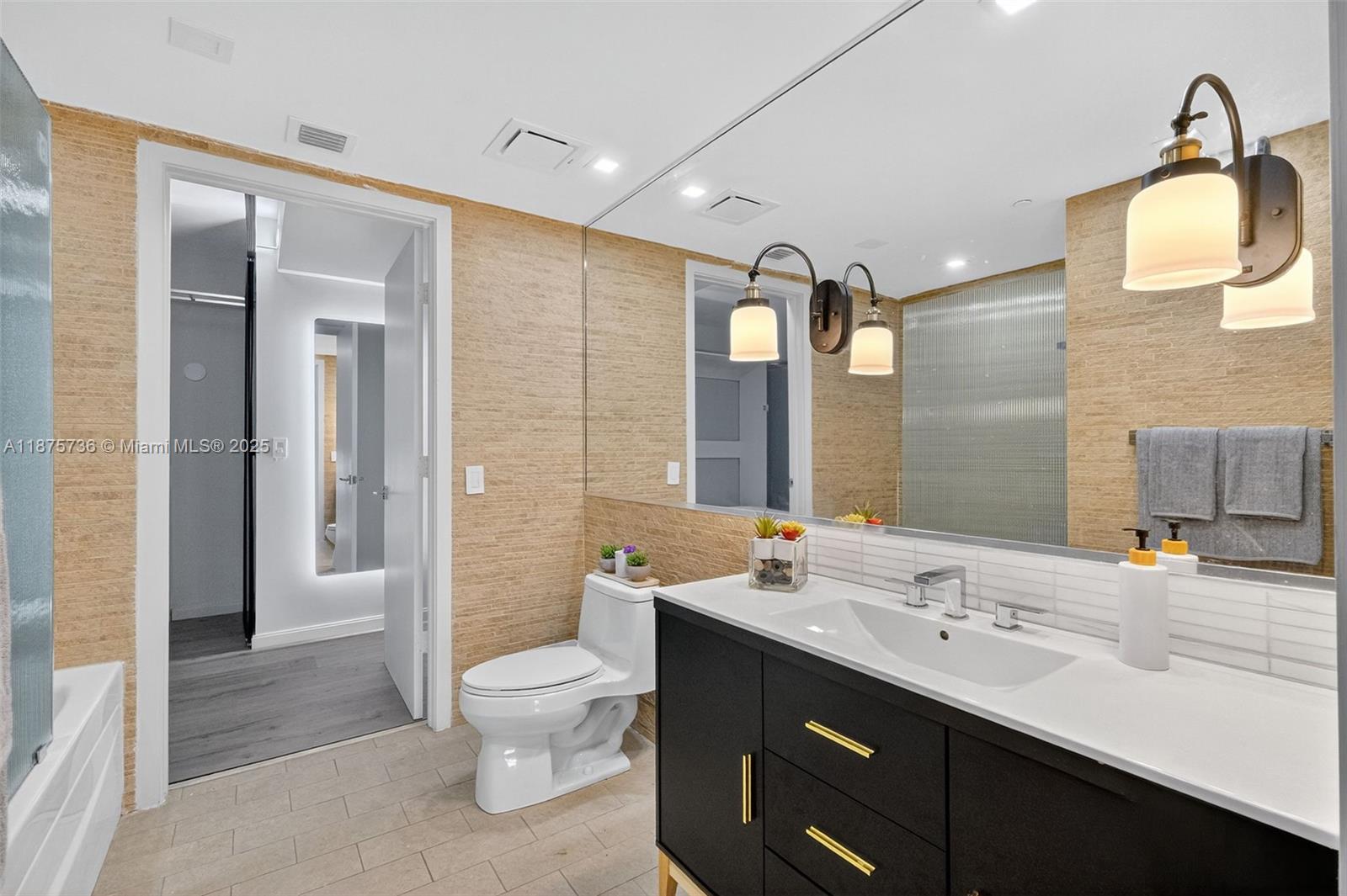 50 BISCAYNE CONDO - Residential Lease