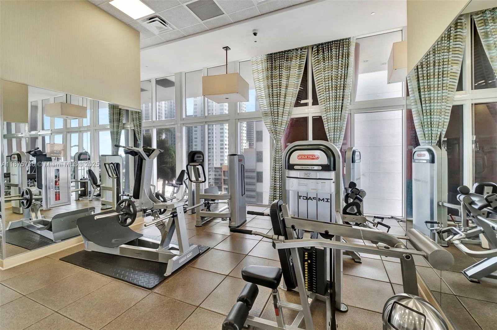 50 BISCAYNE CONDO - Residential Lease