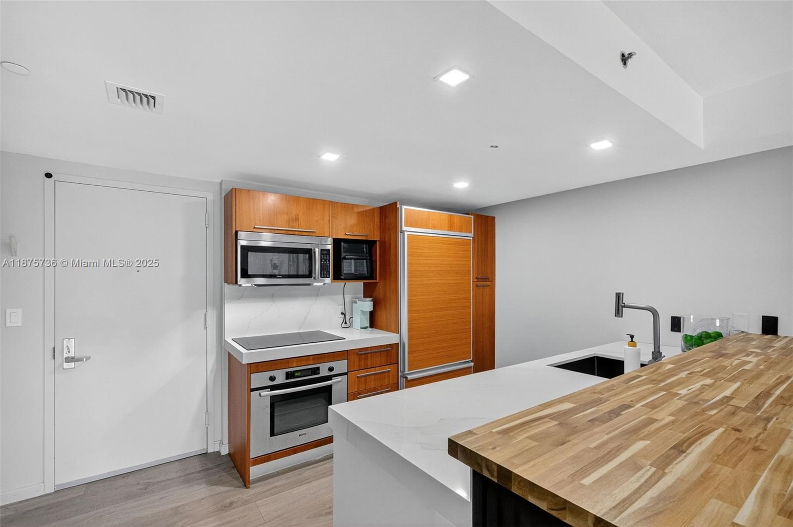 50 BISCAYNE CONDO - Residential Lease