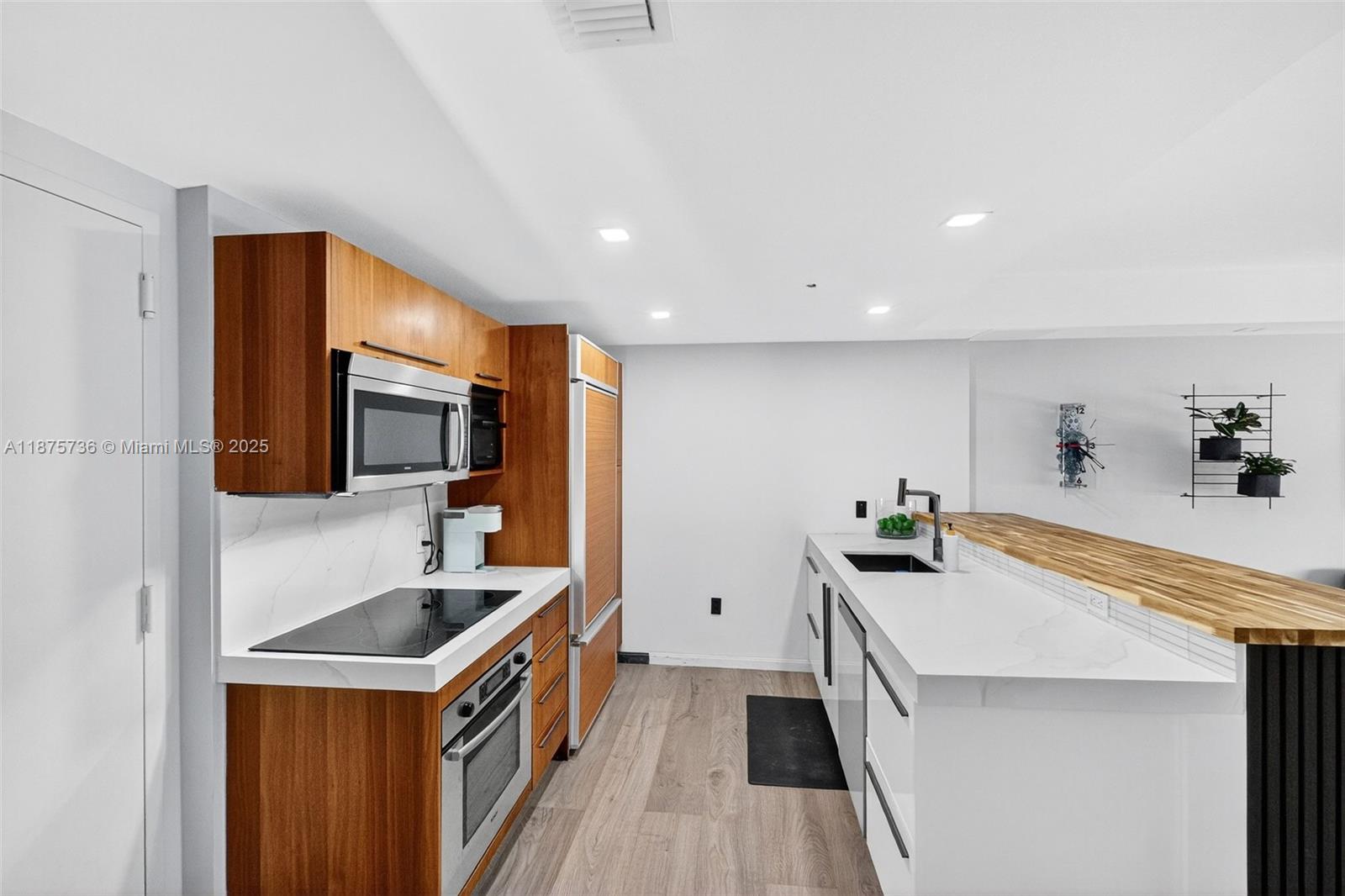 50 BISCAYNE CONDO - Residential Lease