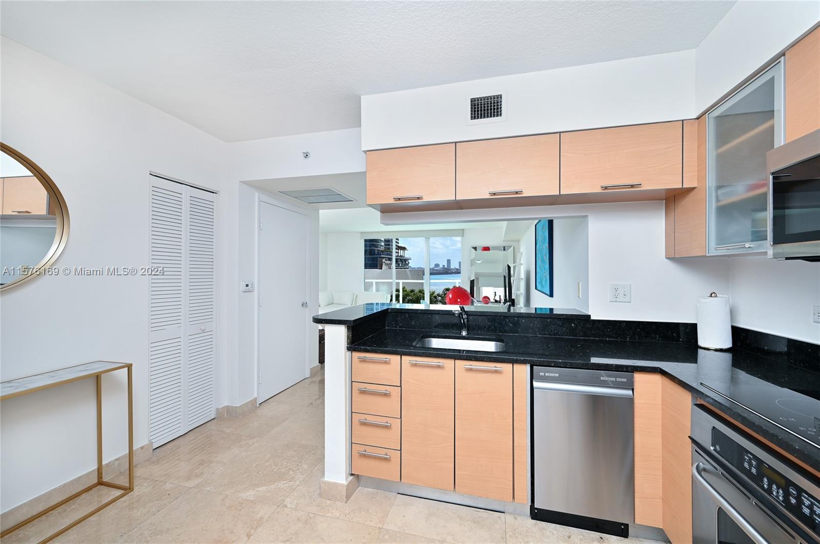 Brickell on the River Nort - Residential Lease