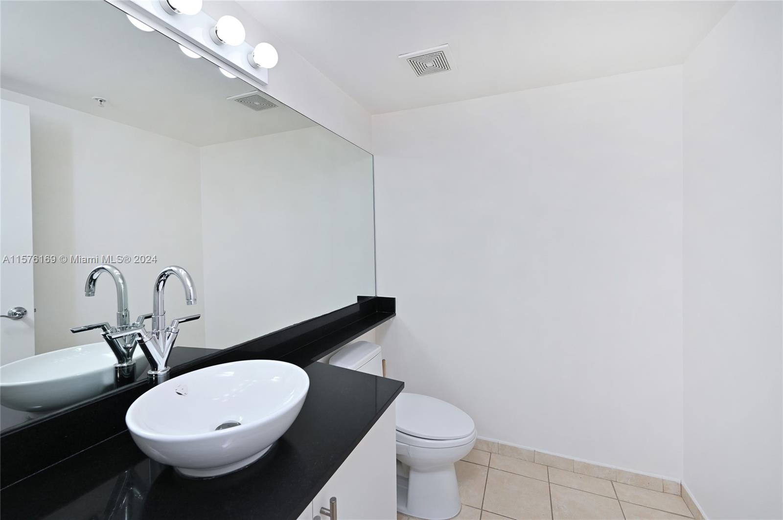 Brickell on the River Nort - Residential Lease