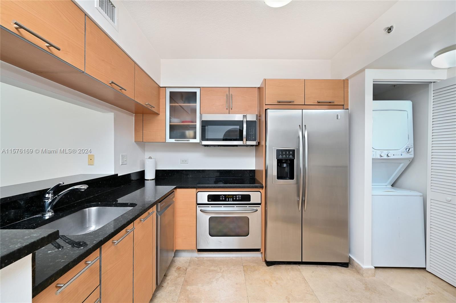 Brickell on the River Nort - Residential Lease