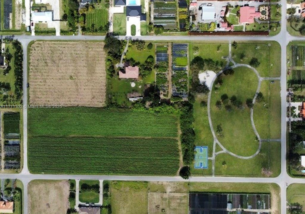 NONW - Land