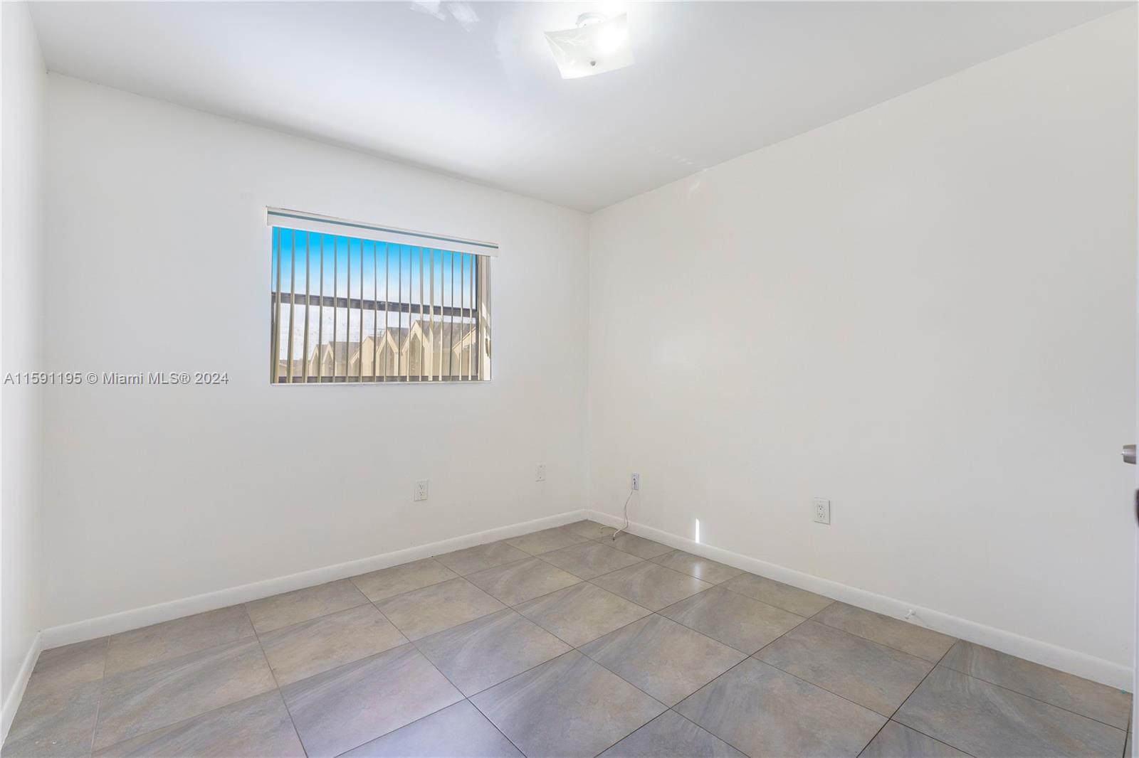WEST VIEW LAKE TOWNHOMES - Residential