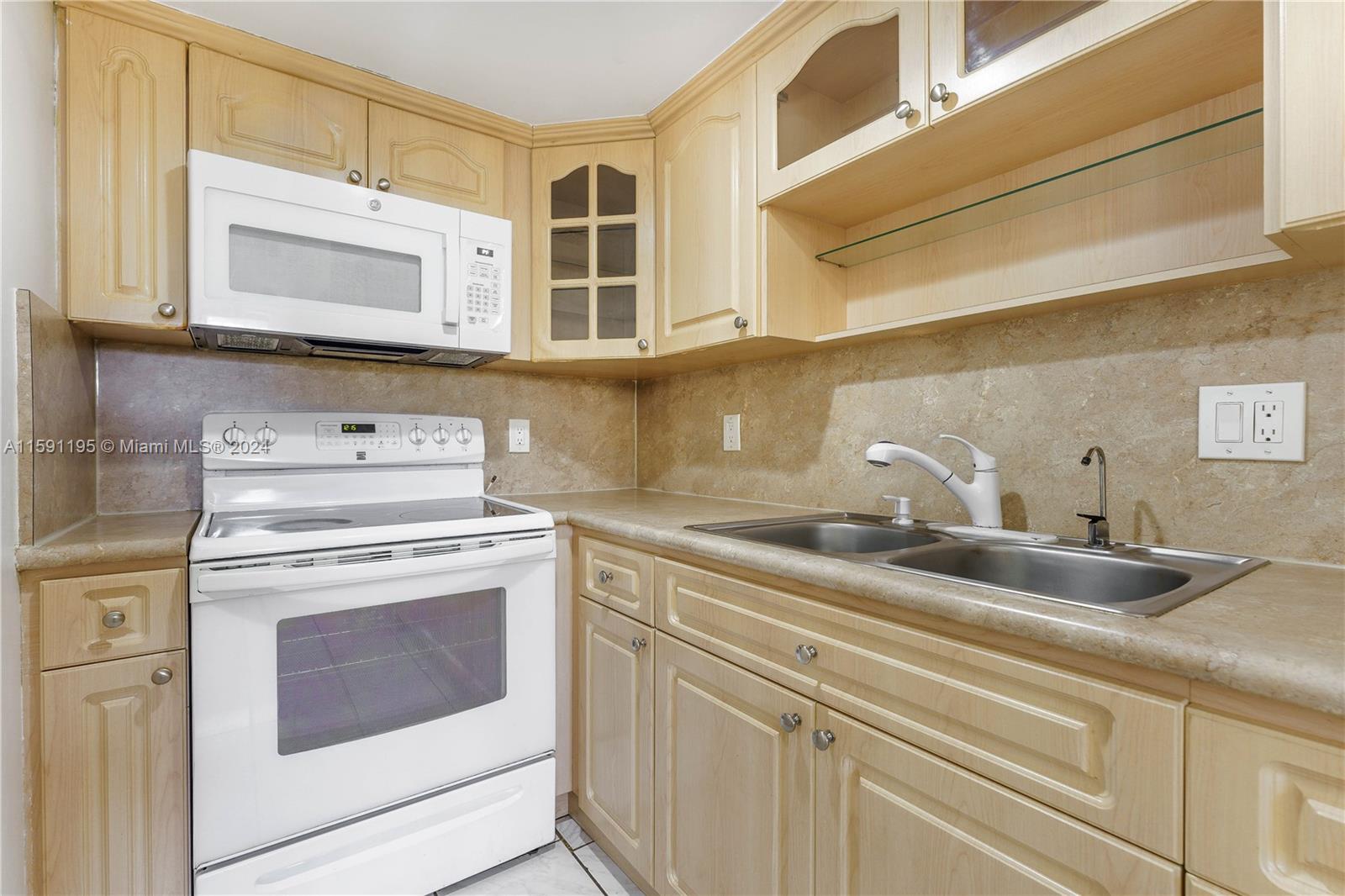 WEST VIEW LAKE TOWNHOMES - Residential