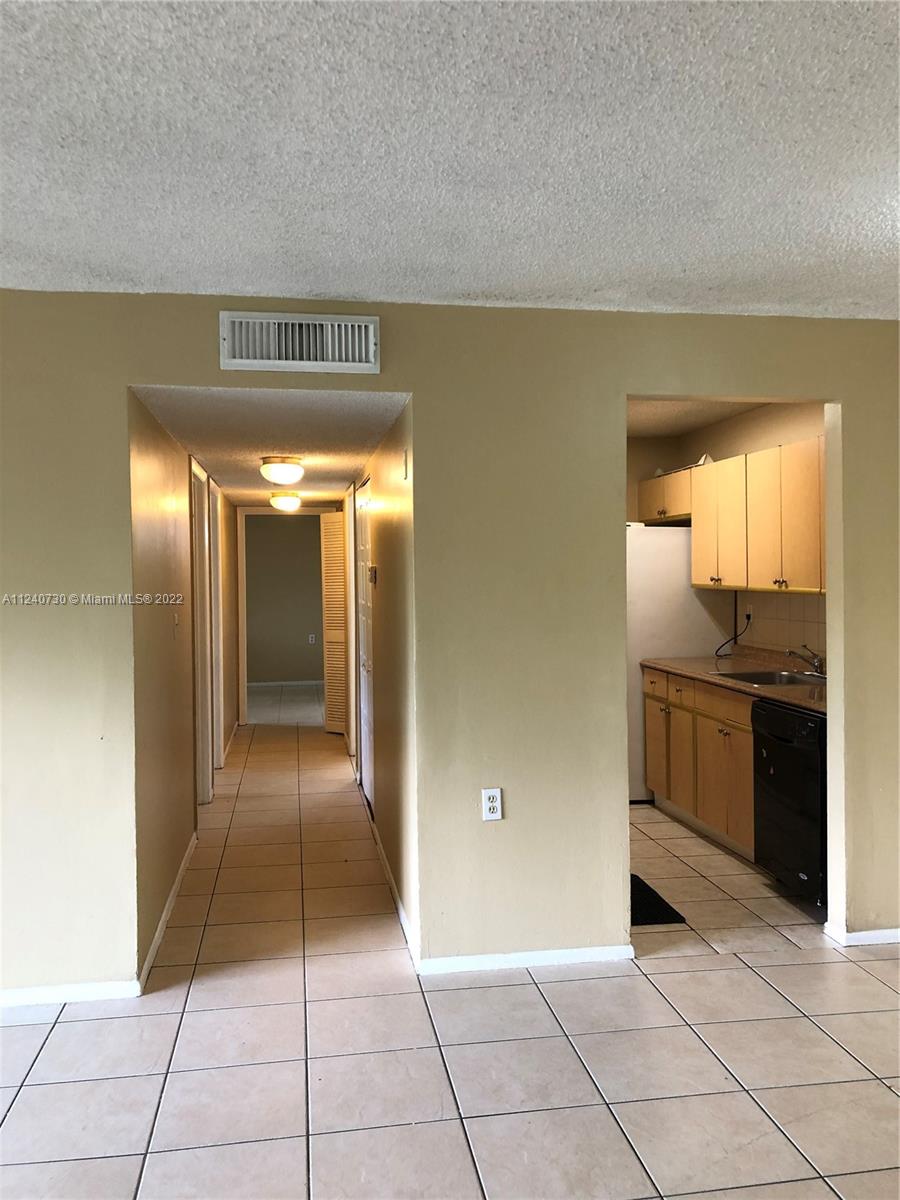 ST ANDREWS PALM BEACH CON - Residential Lease