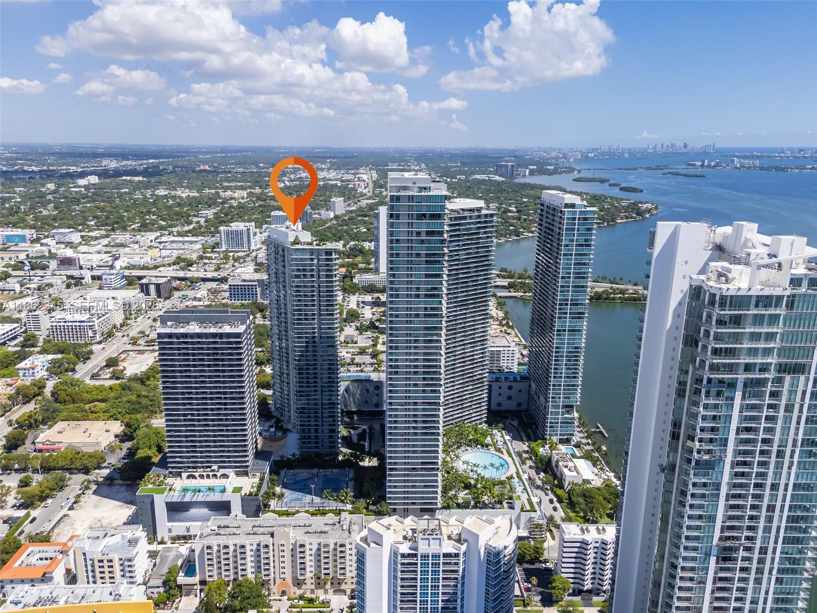 PARAISO BAYVIEWS CONDO - Residential