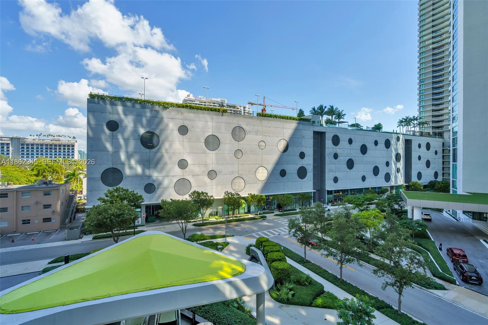 PARAISO BAYVIEWS CONDO - Residential