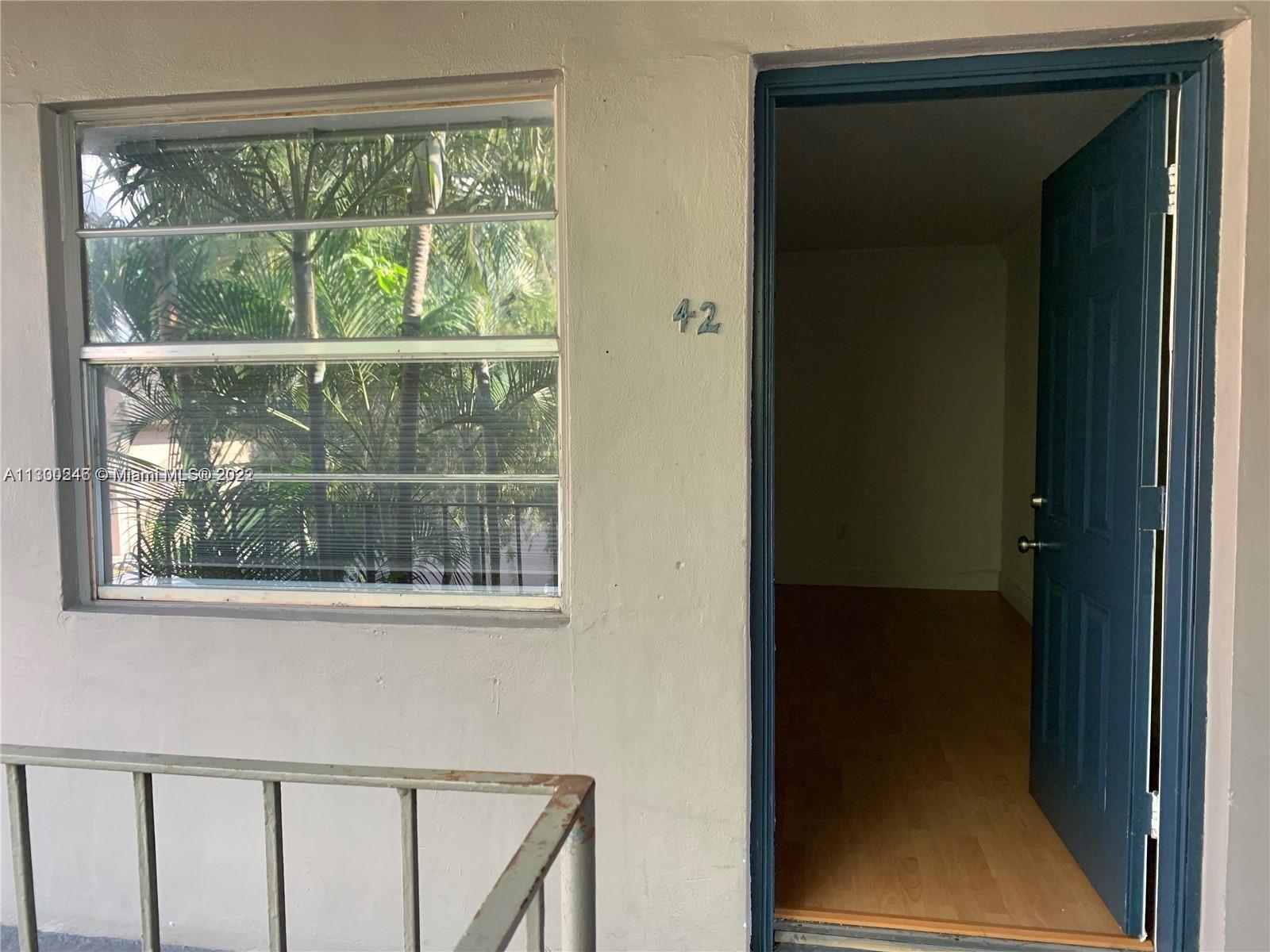 VILLAS OF WEST BIRD CONDO - Residential Lease