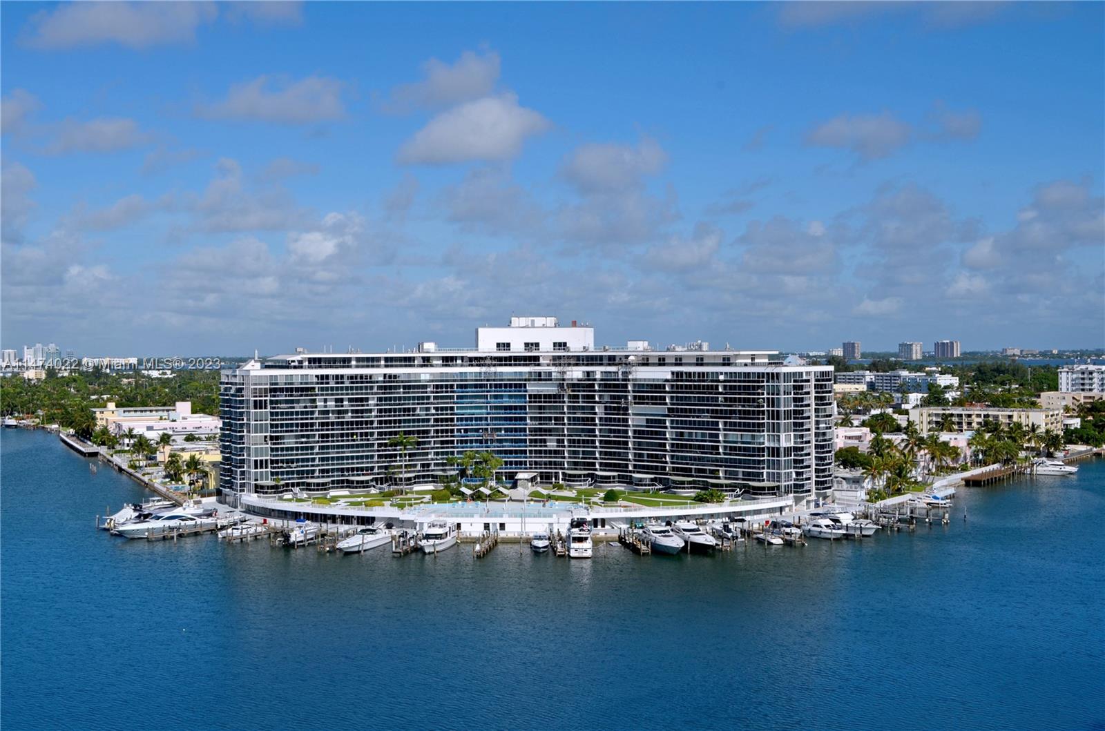 MONACO YACHT CLUB - Residential