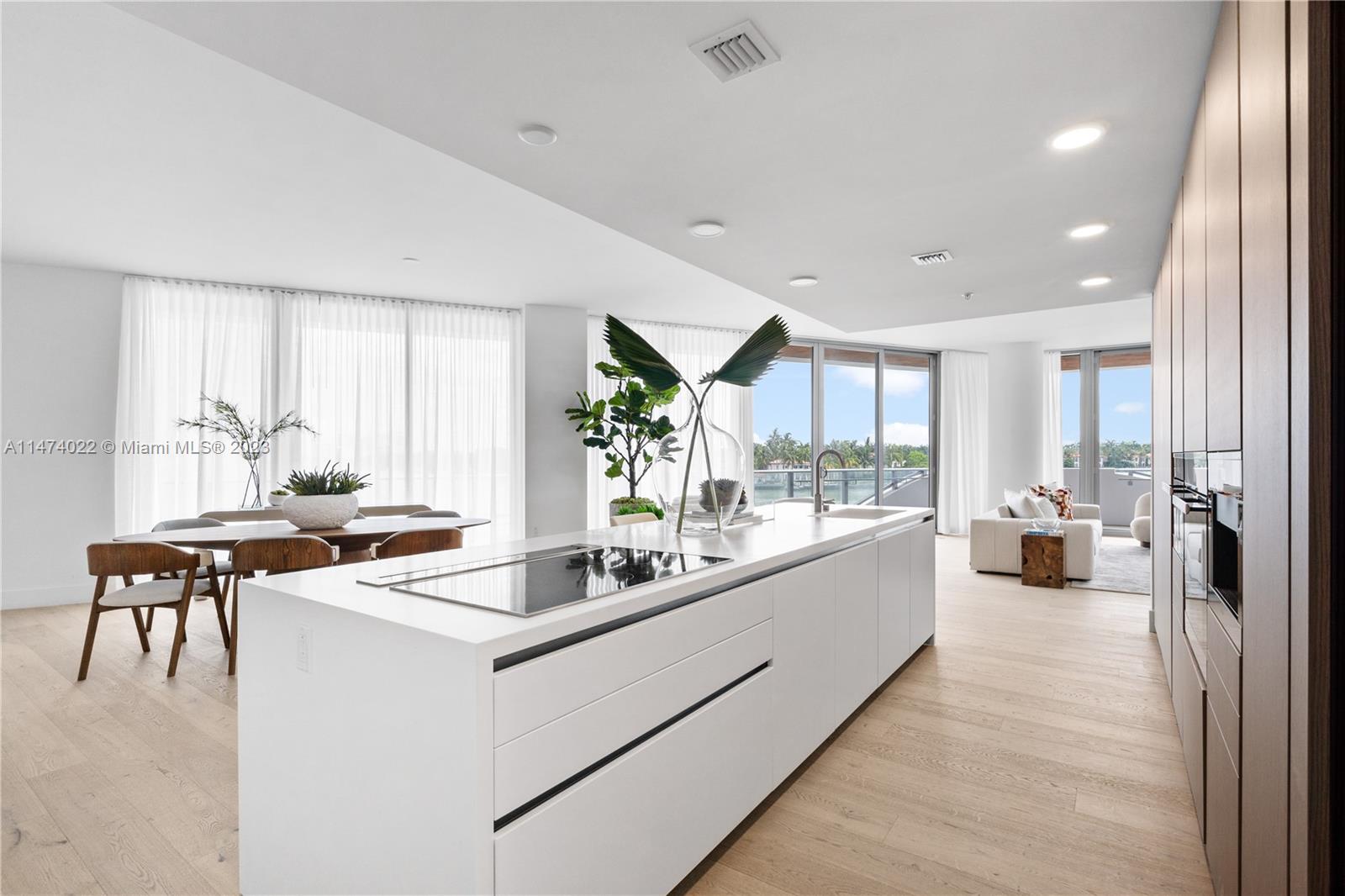 MONACO YACHT CLUB - Residential