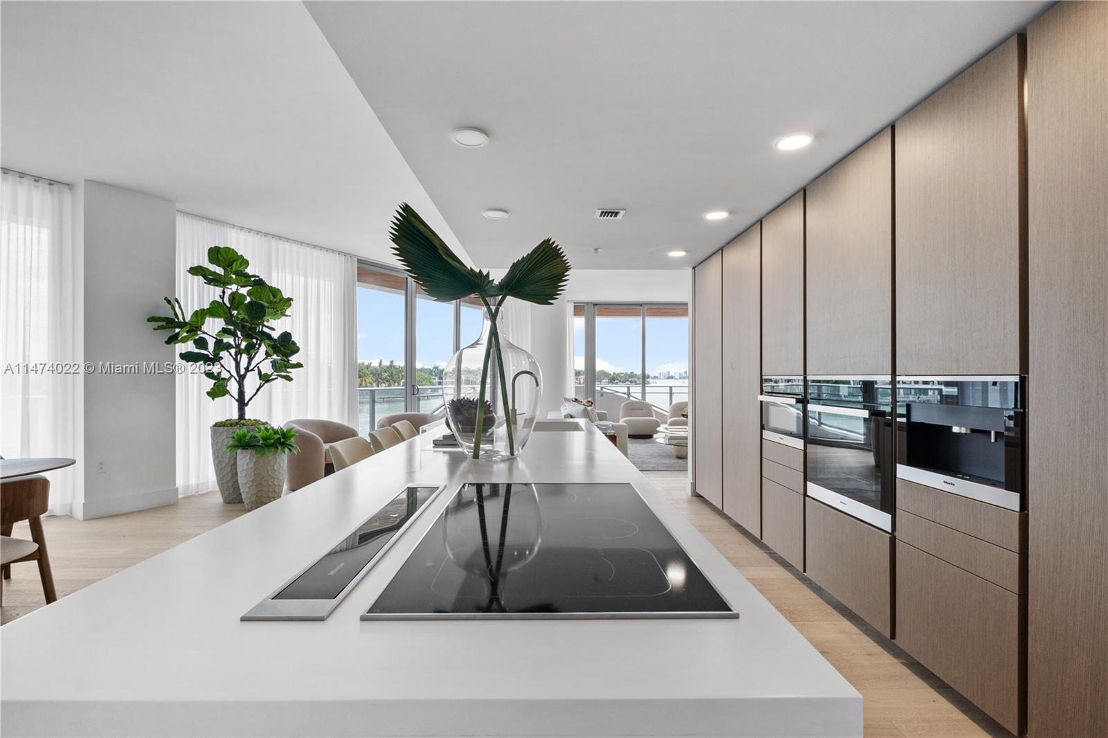 MONACO YACHT CLUB - Residential