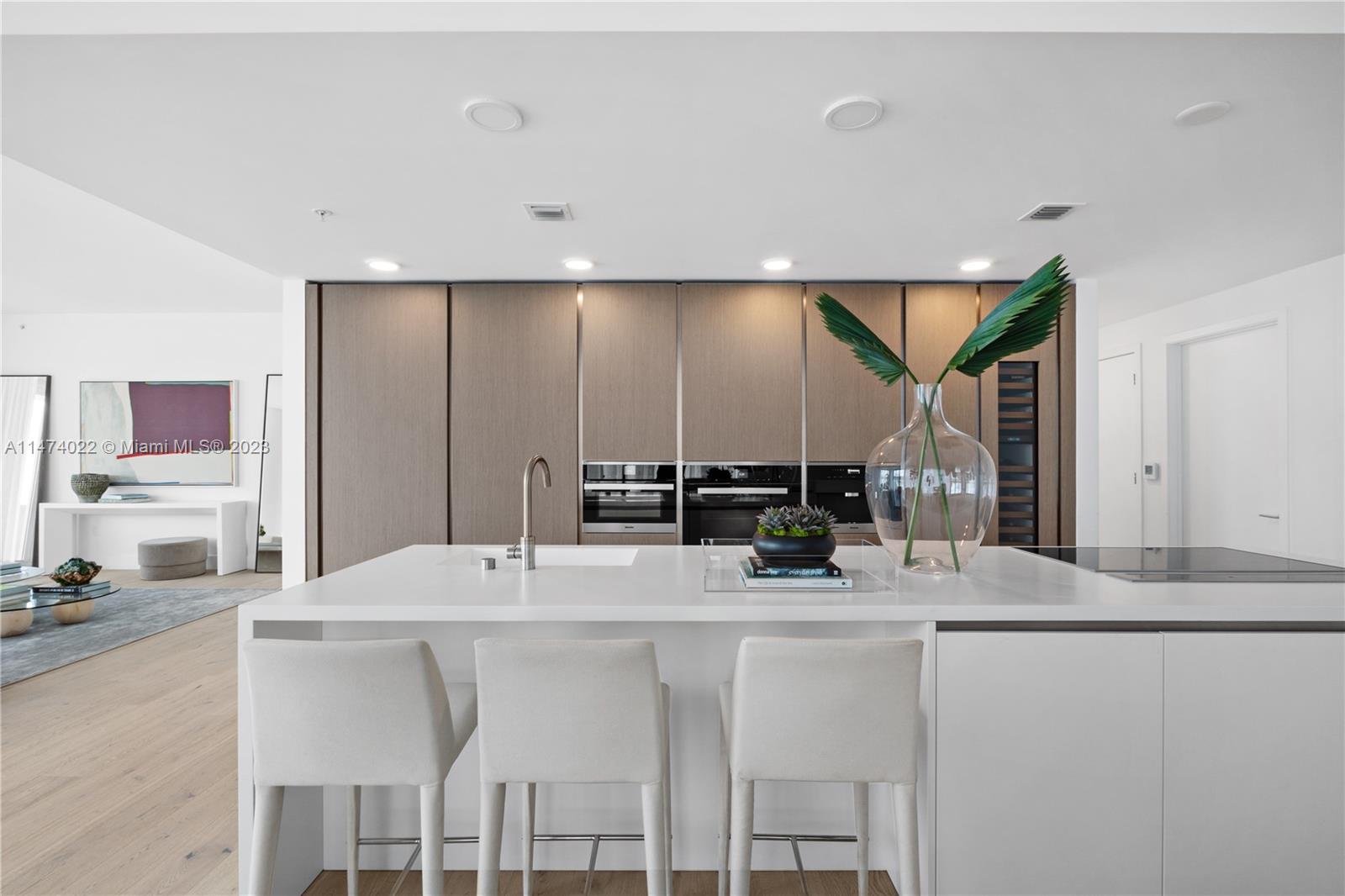 MONACO YACHT CLUB - Residential