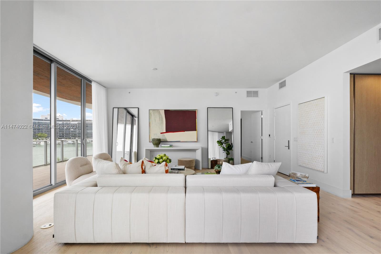 MONACO YACHT CLUB - Residential