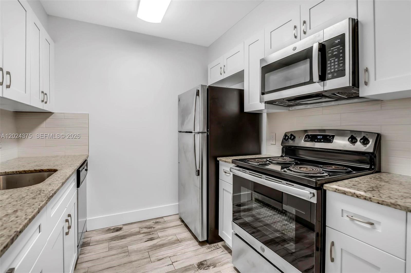 NEW HAMPTON AT CENTURY VI - Residential Lease