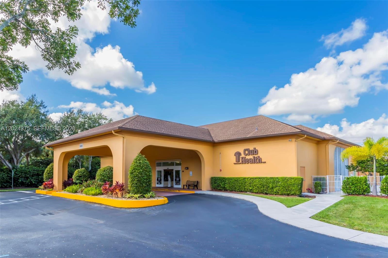 NEW HAMPTON AT CENTURY VI - Residential Lease