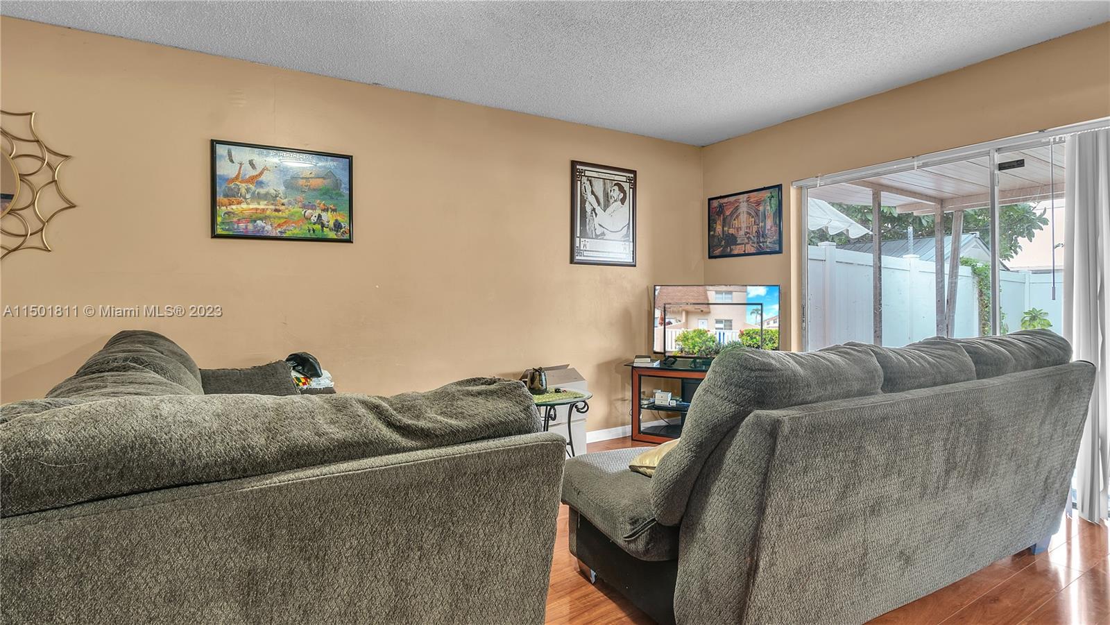 ORIOLE GOLF & TENNIS CLUB - Residential