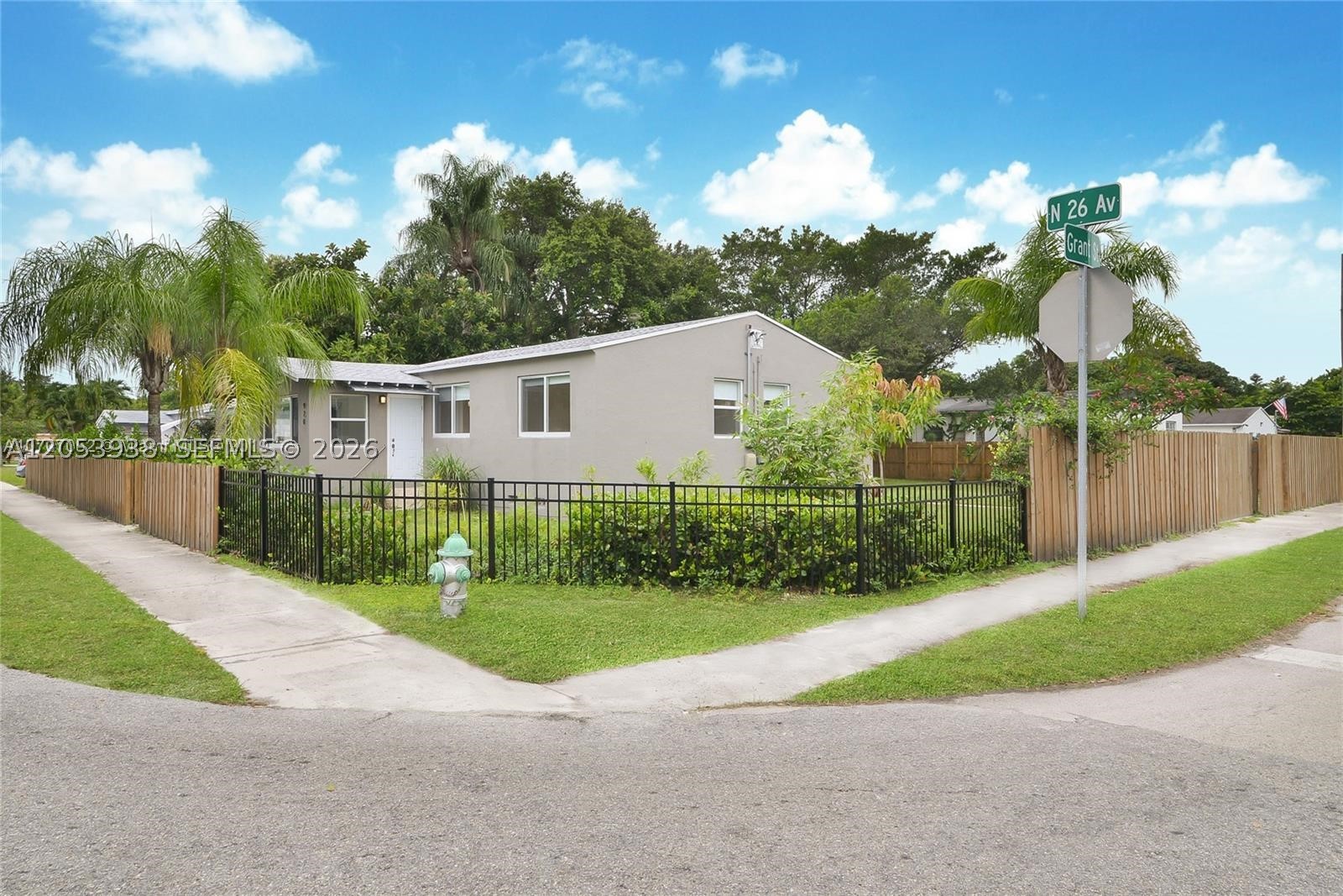 DIXIE GARDENS - Residential Lease