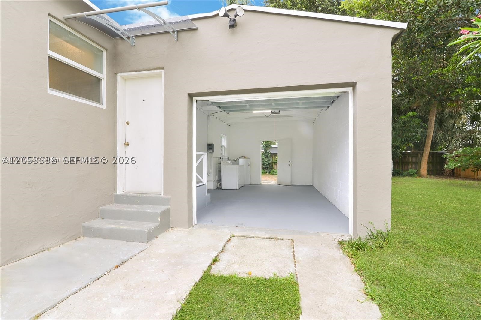 DIXIE GARDENS - Residential Lease