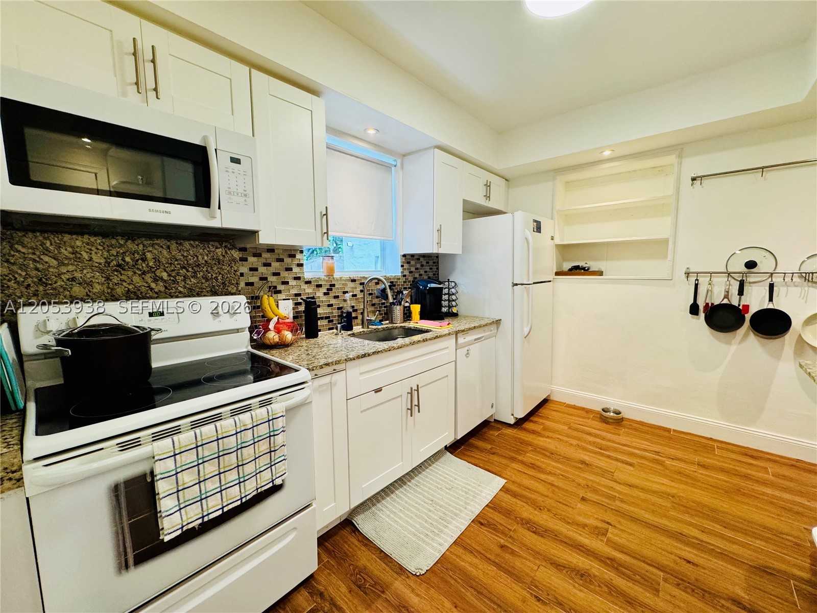 DIXIE GARDENS - Residential Lease