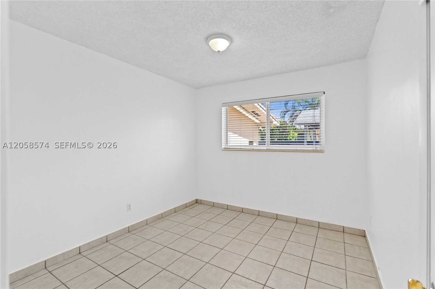 PALM SPRINGS SUB SEC 3 5T - Residential