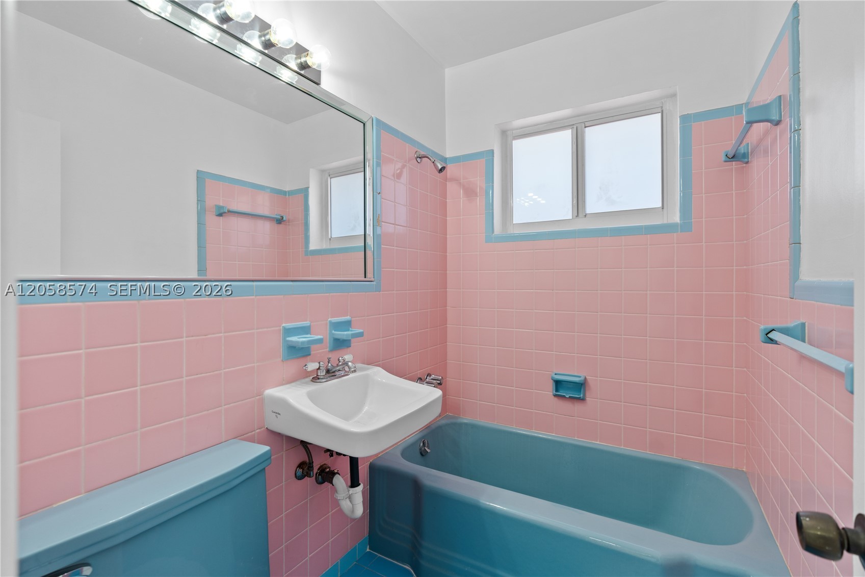 PALM SPRINGS SUB SEC 3 5T - Residential