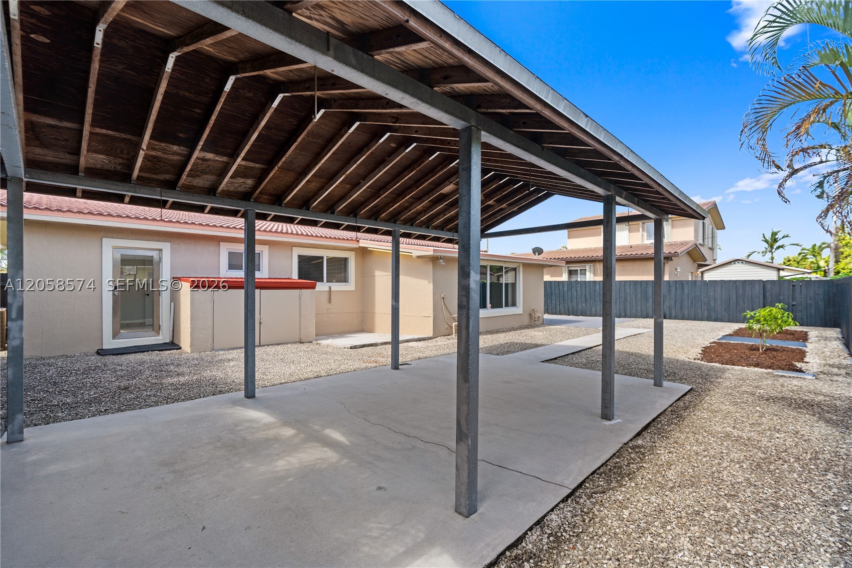 PALM SPRINGS SUB SEC 3 5T - Residential