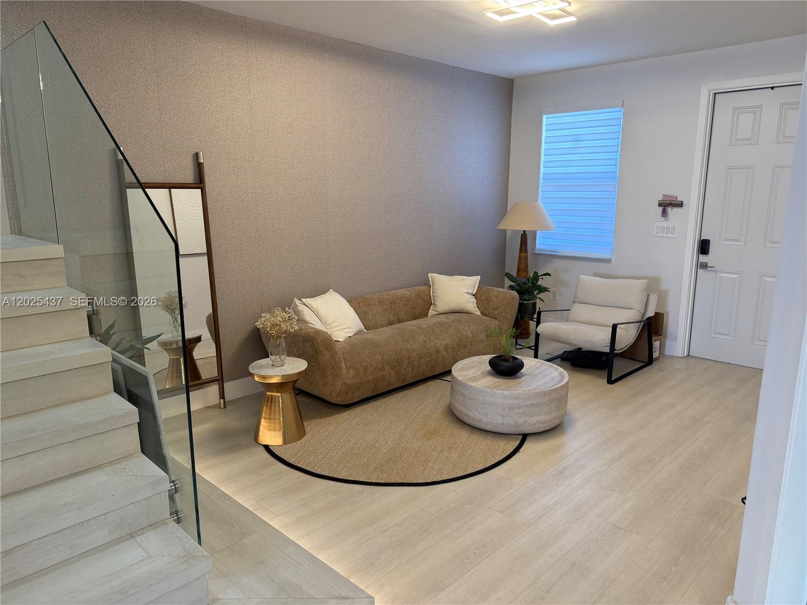 ISLANDS AT DORAL 1ST ADDN - Residential Lease
