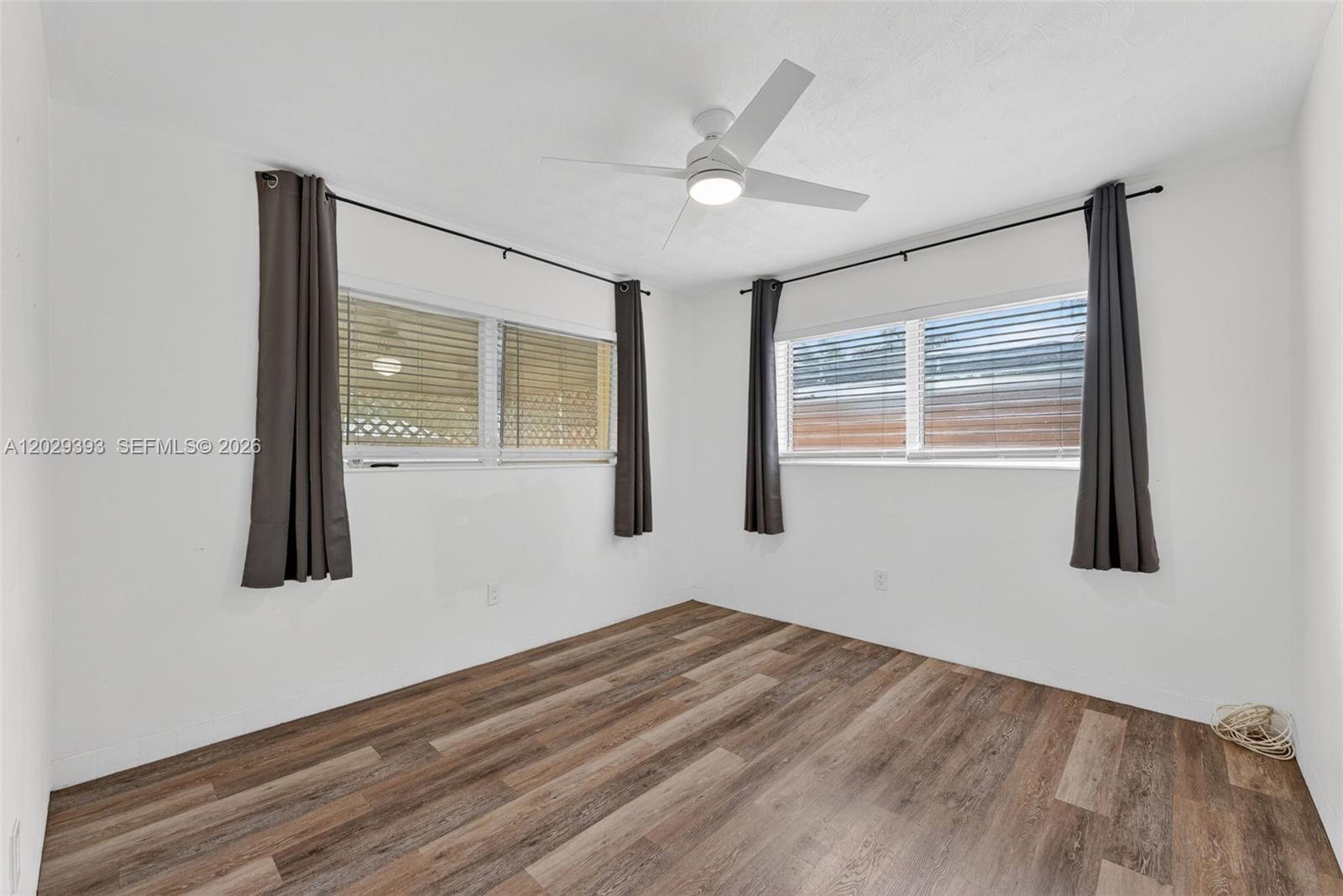 GARDEN ACRES - Residential