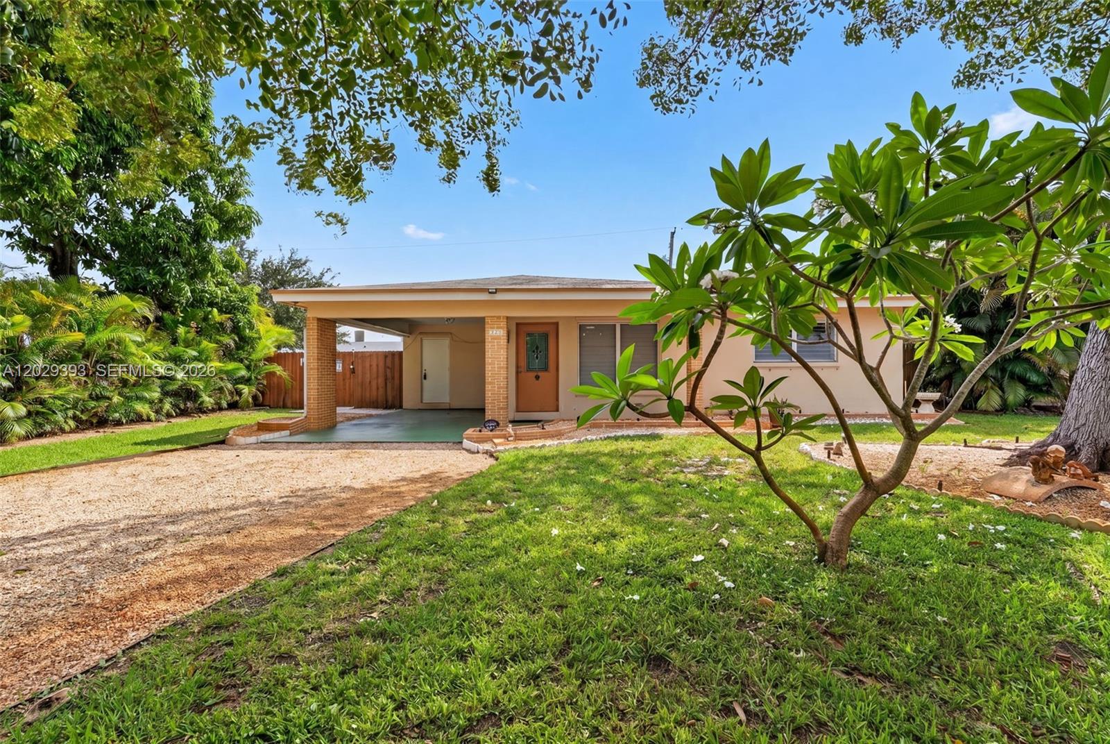 GARDEN ACRES - Residential