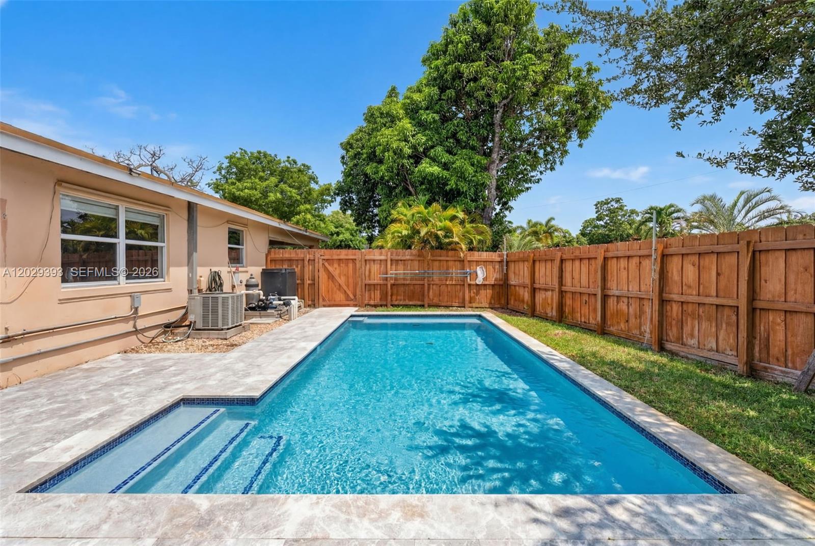 GARDEN ACRES - Residential