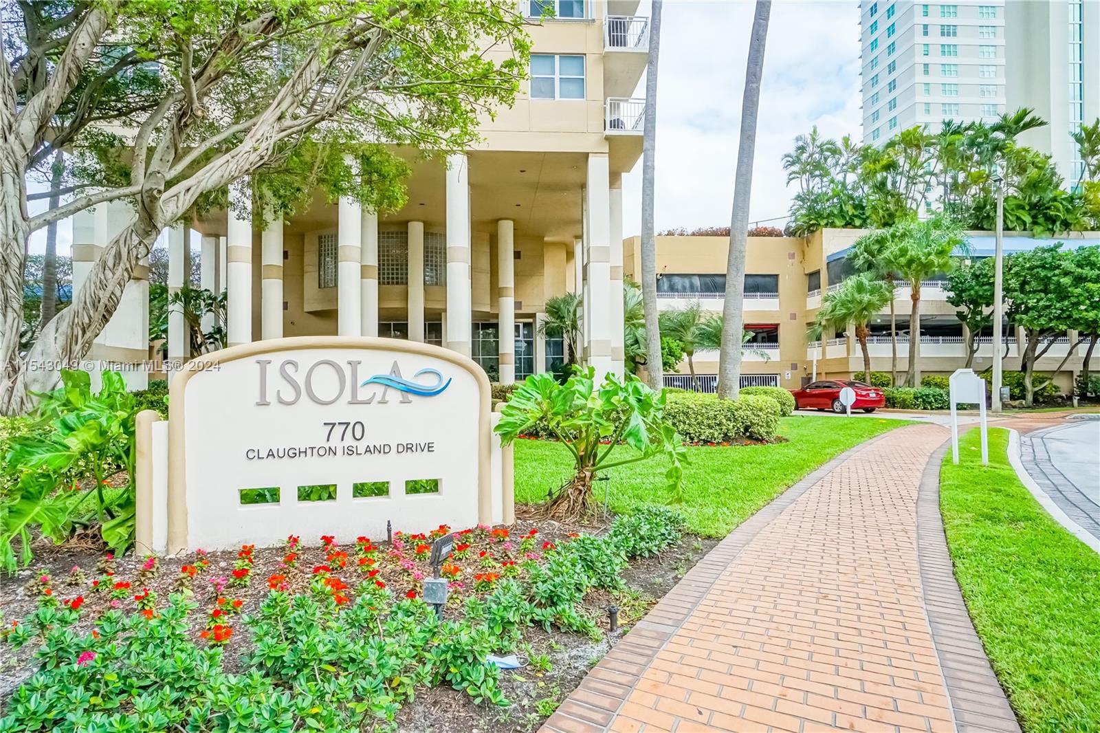 ISOLA CONDO - Residential Lease