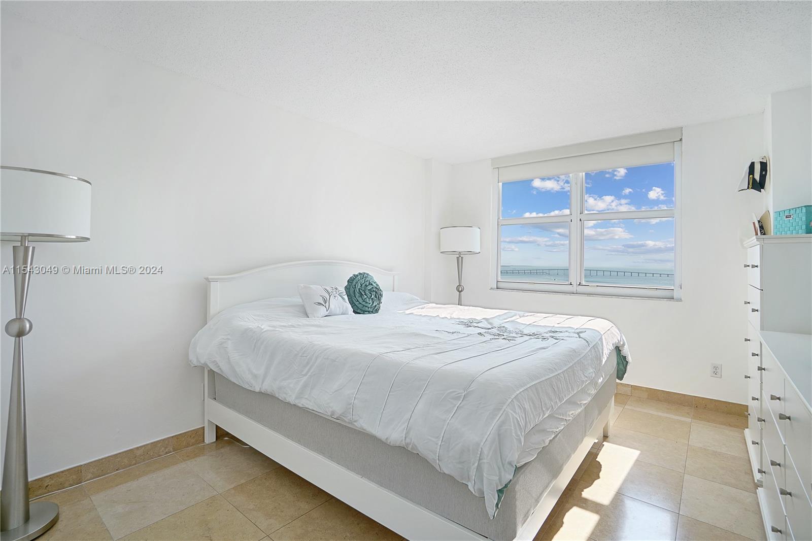 ISOLA CONDO - Residential Lease