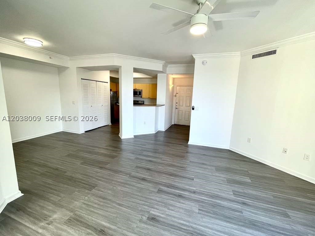REGENT PARK CONDO - Residential