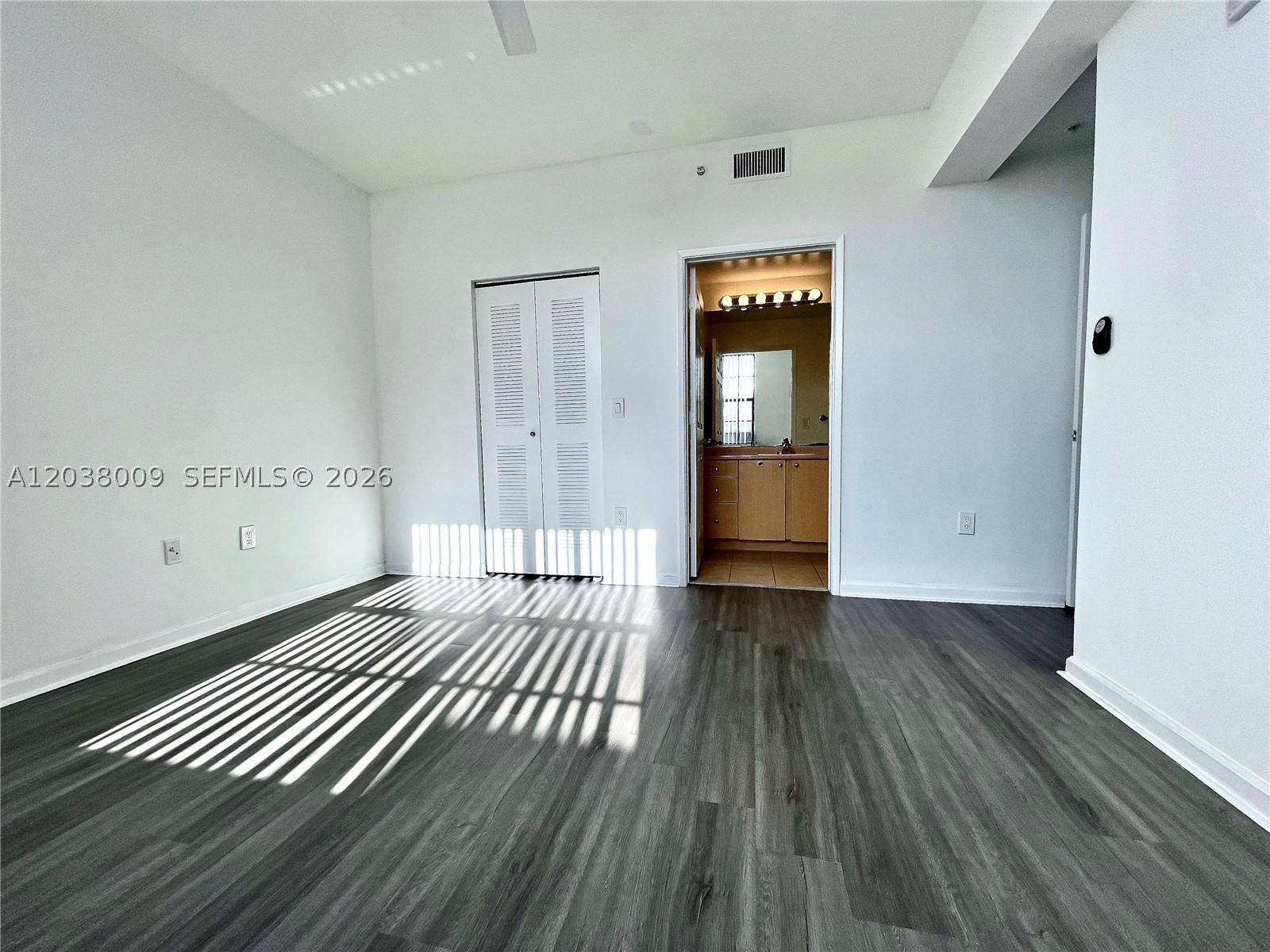 REGENT PARK CONDO - Residential