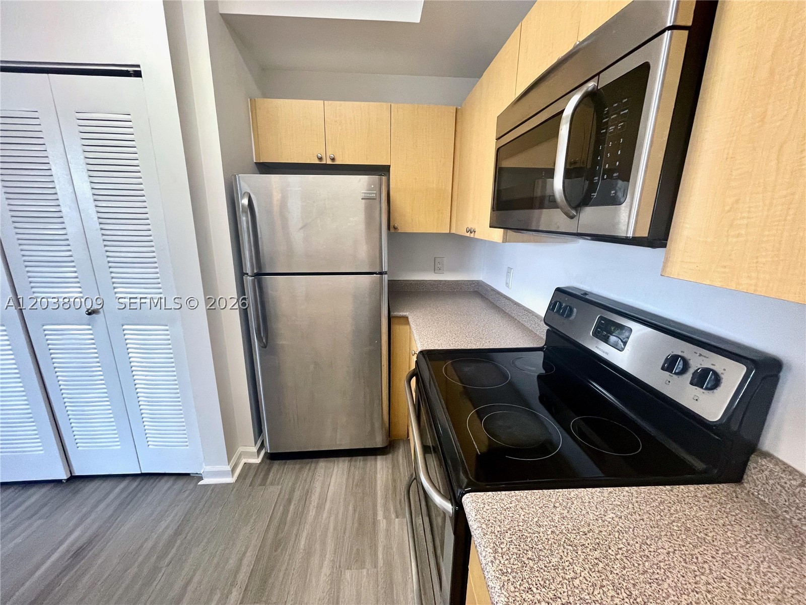 REGENT PARK CONDO - Residential