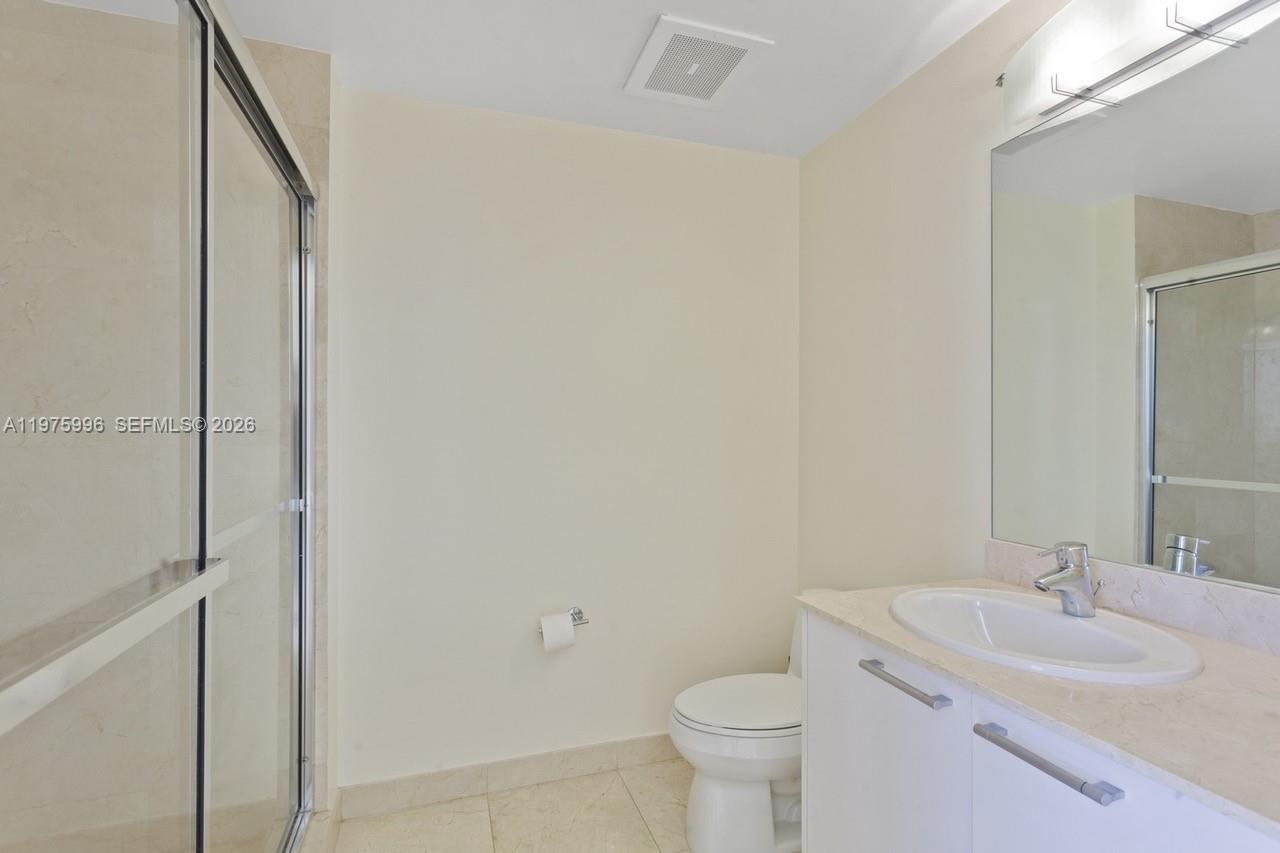 SAYAN CONDO - Residential
