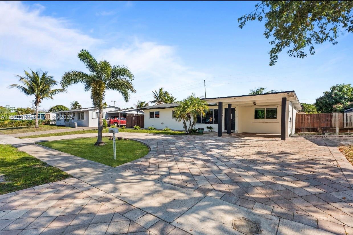 POMPANO GOLF ESTATES 1ST - Residential