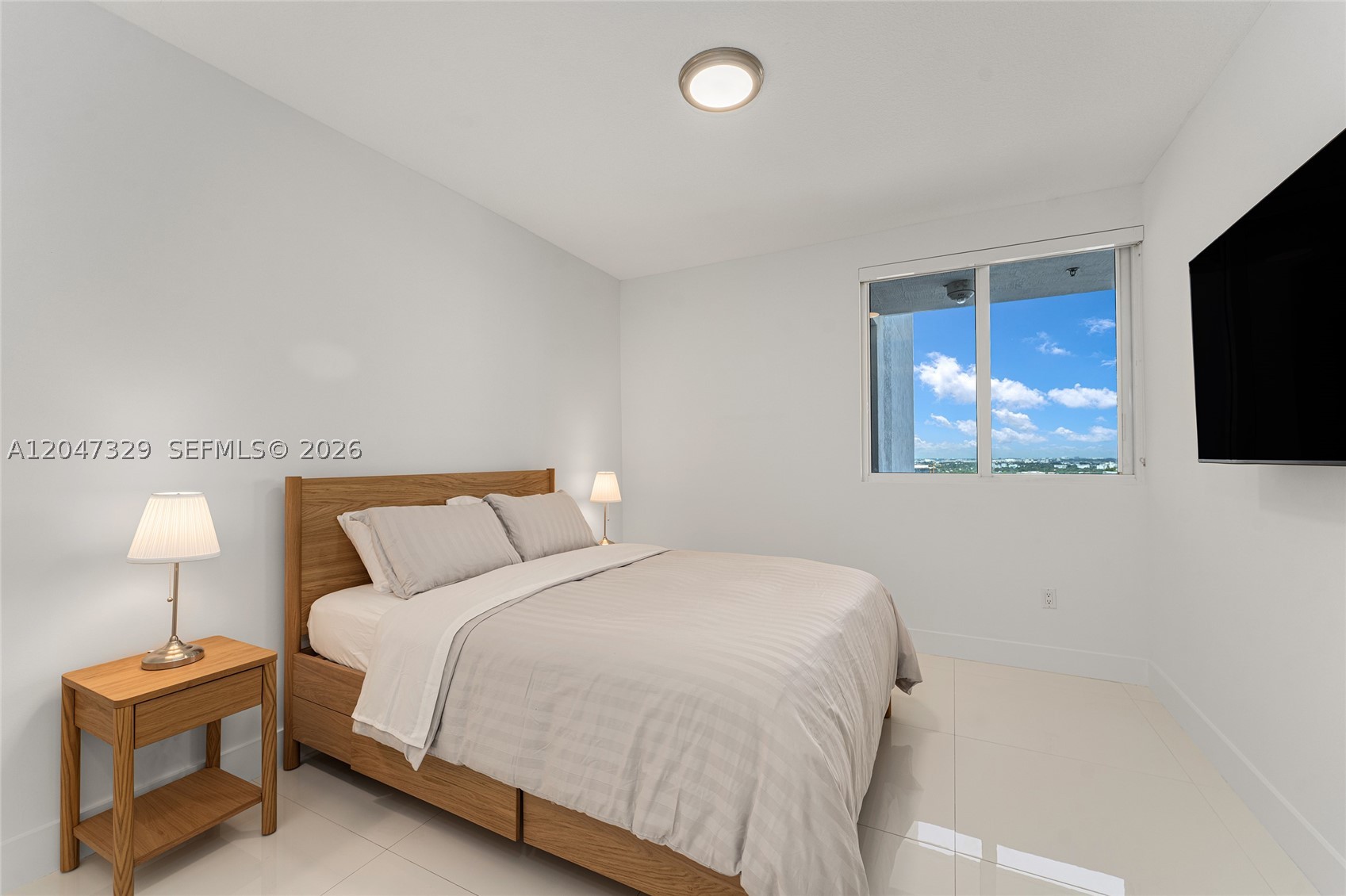 BAY HOUSE MIAMI CONDO - Residential