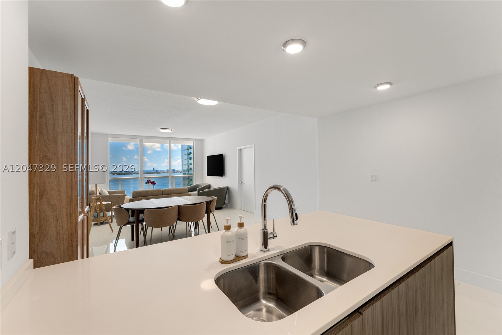 BAY HOUSE MIAMI CONDO - Residential