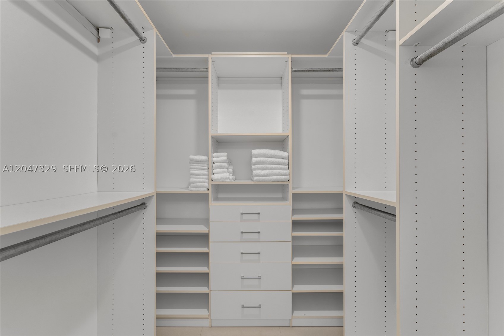 BAY HOUSE MIAMI CONDO - Residential